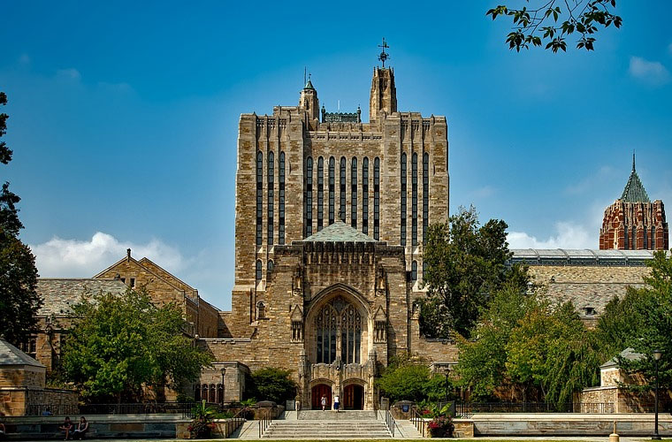 成都計(jì)算機(jī)多媒體技術(shù)學(xué)費(fèi)