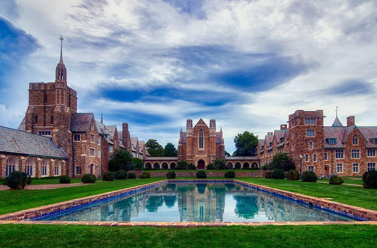 成都北方汽修學校學費